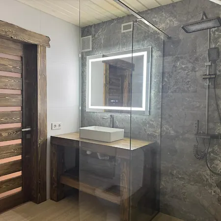 شاليه Zrub House карпати Rozhanka Nizhnyaya